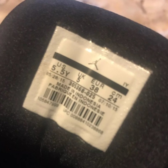 Aqua 8s 5.5y - Picture 2 of 2